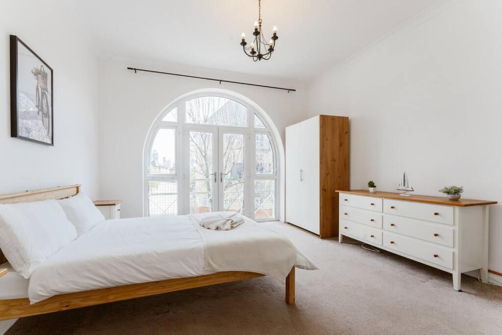 Spacious Ensuite Room Near Top Tourist Attractions ロンドン エクステリア 写真